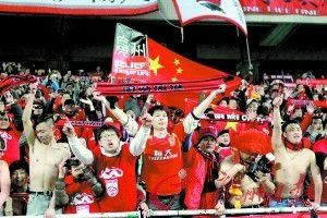 至于那一千名万龙殿精英，以及他们的指挥官卢战军，则全部成了浑身布满弹孔的尸体。